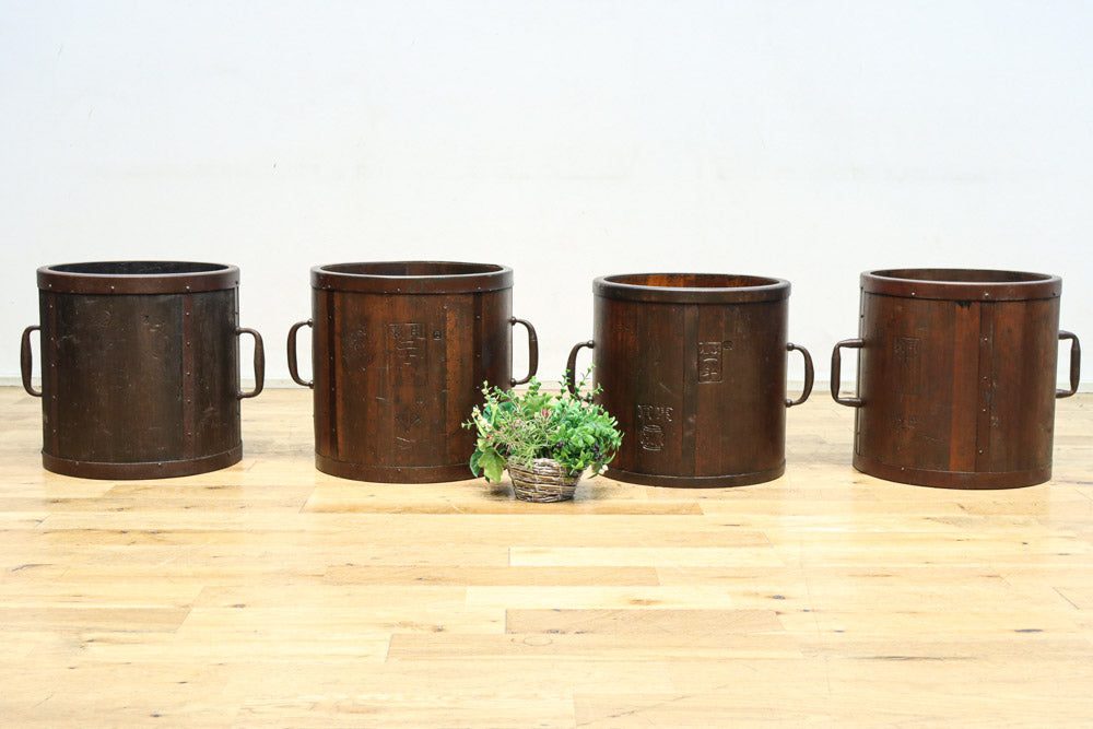 古色の風合いが時代感のある一斗マス　DC8396efgh　在庫(e:1 f:1 g:1 h:1)個