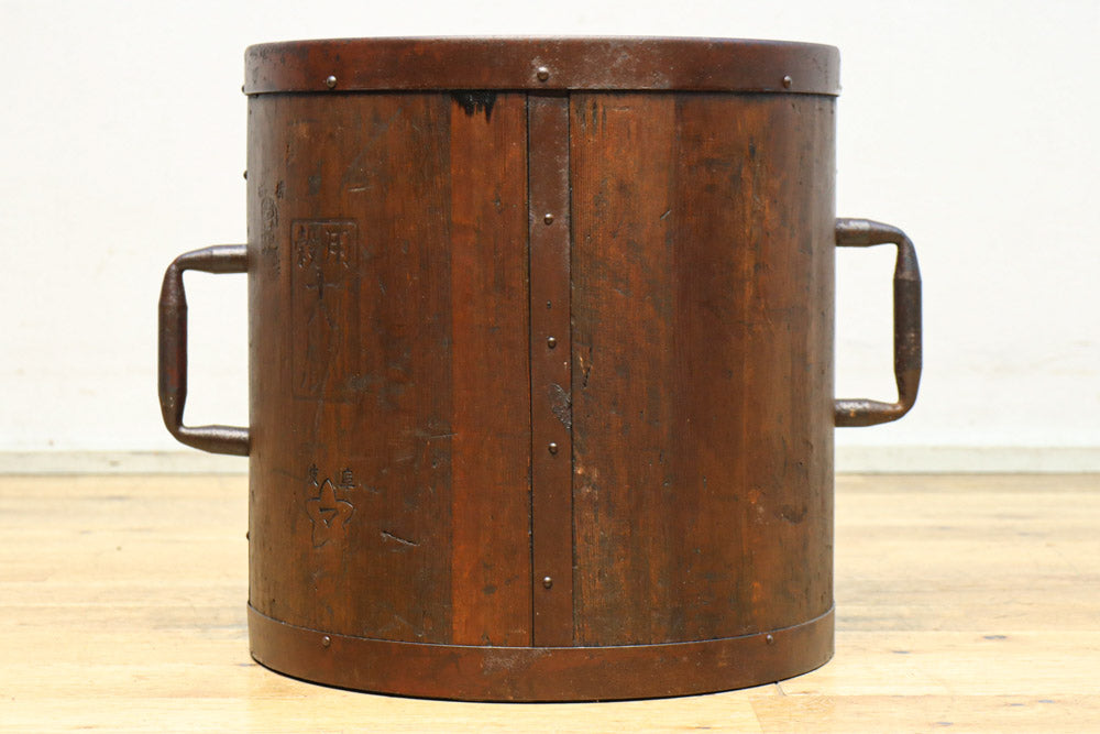 古色の風合いが時代感のある一斗マス　DC8396efgh　在庫(e:1 f:1 g:1 h:1)個