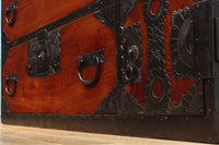 前面総欅!! 緻密な装飾金具が見ごたえある佐渡小木衣裳箪笥　Ba5832-MT