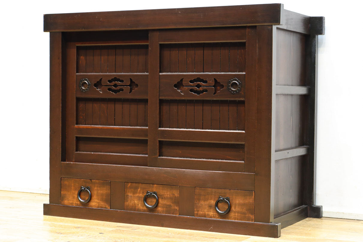 稀少サイズ!! カウンターに!! 小振りサイズの格調漂う近江水屋箪笥　BB3102