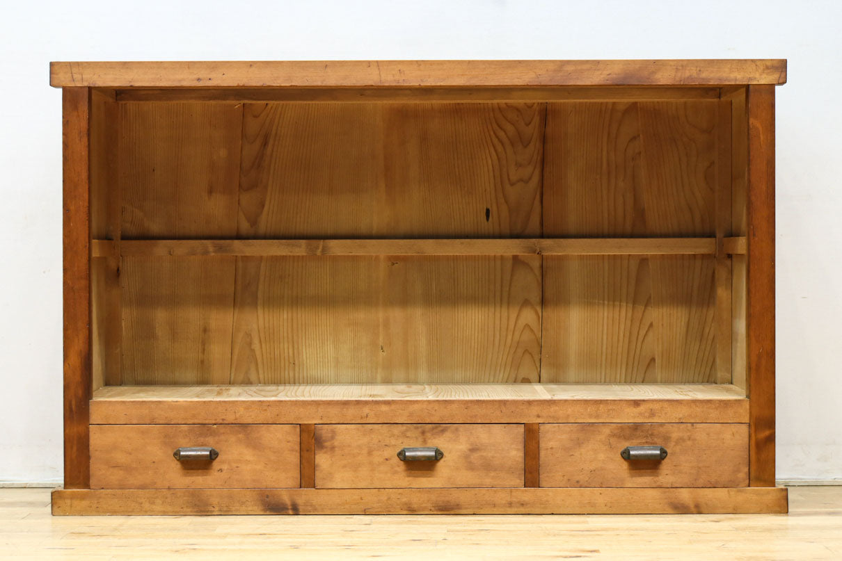 横桟使いの味わい溢れる木地色の収納箪笥　BB3318