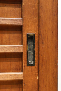 横桟使いの味わい溢れる木地色の収納箪笥　BB3318