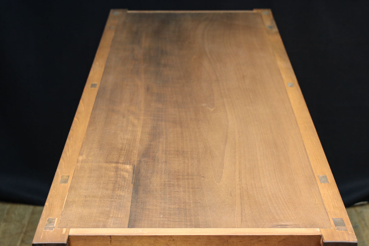 横桟使いの味わい溢れる木地色の収納箪笥　BB3318