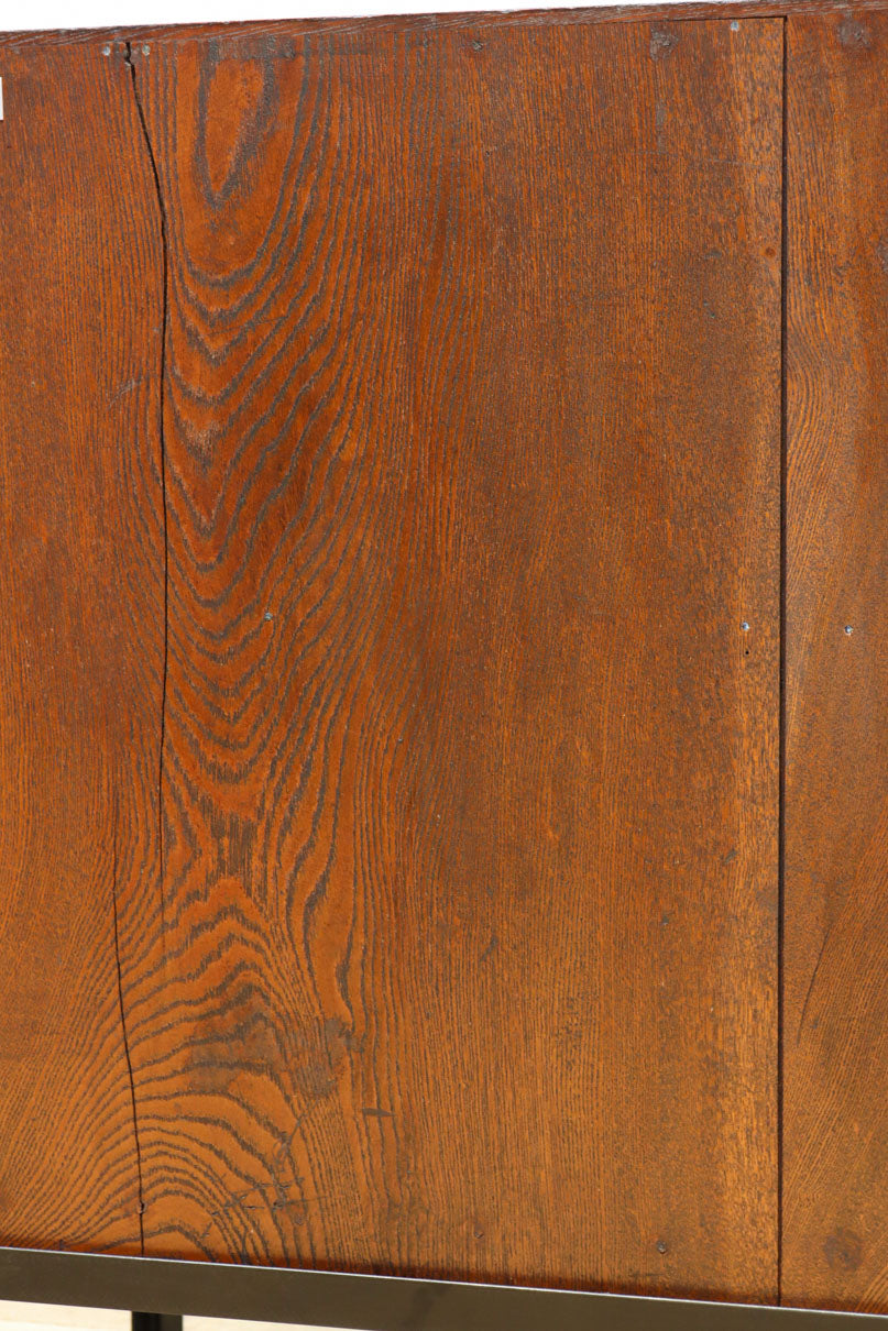 美しい光沢を放つアイアンフレーム付き最上衣裳箪笥　BB3106