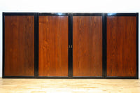 幅903ミリ　見事な漆の艶を纏う美しい杢目を魅せる板戸　F8531　在庫4枚