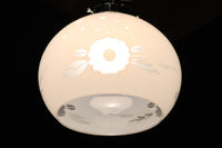 椿の花の透かし絵が浮かぶ可愛らしい電笠　DC8440