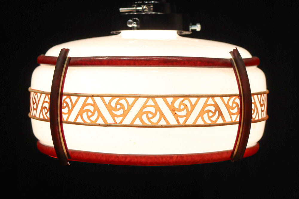 朱セルの帯装飾で昭和レトロな面持ちの電笠　DC8445