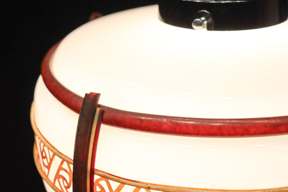 朱セルの帯装飾で昭和レトロな面持ちの電笠　DC8445