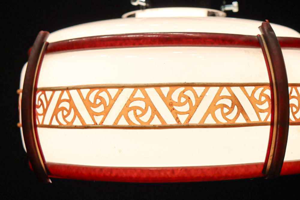 朱セルの帯装飾で昭和レトロな面持ちの電笠　DC8445