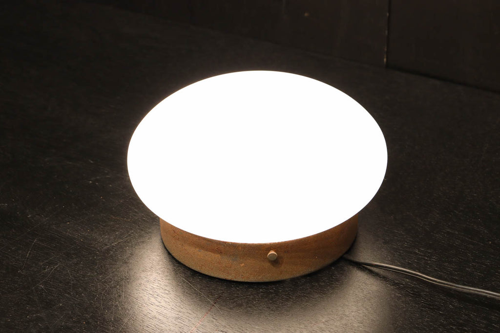 ぽっかりと灯る温かみのあるフロアー灯 DC6439 – 古福庵 [ KOFUKUAN