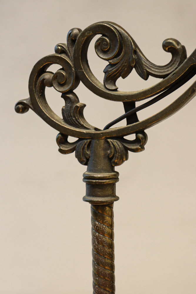 高さ1485ミリ!! クラシカルなデザインで上品な大型スタンドライト　DC8431