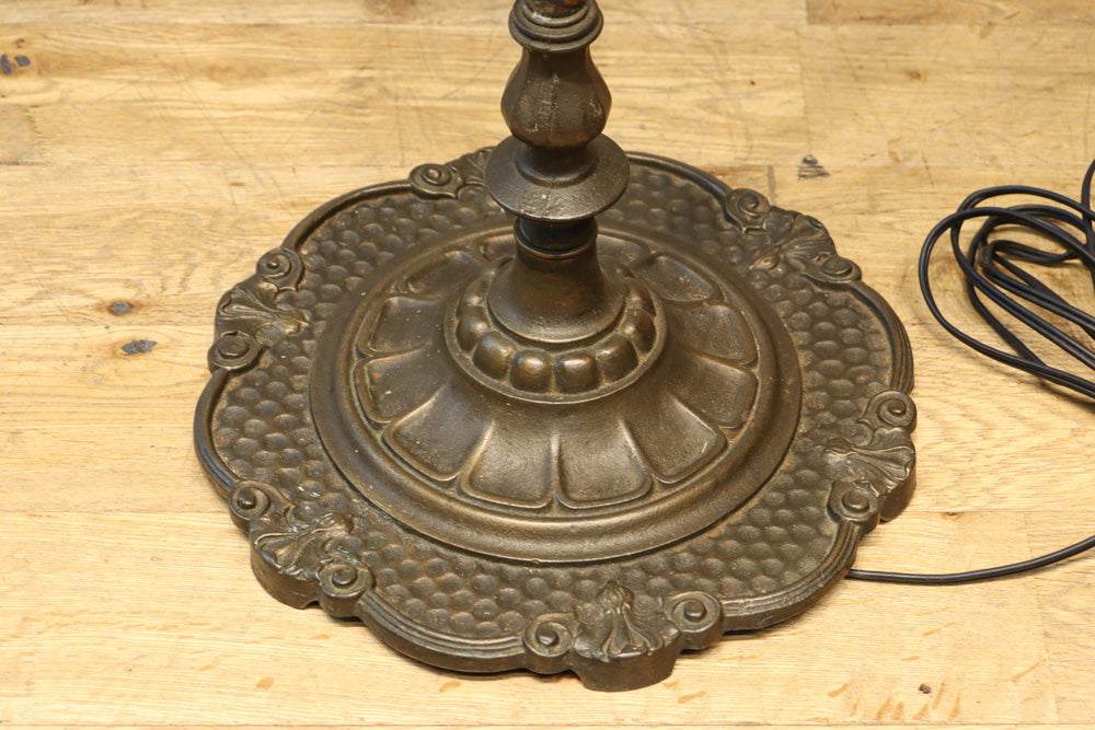 高さ1485ミリ!! クラシカルなデザインで上品な大型スタンドライト　DC8431