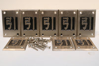 It is four sets of letter plate (with four negative screws) set DB3279 stock of "引" in the black background