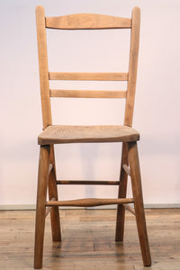 Antique chair DB7256c full of texture and taste of oak wood base