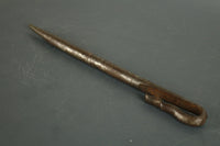 a heavy and heavy iron stake Db0099