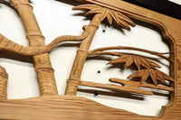 雄壮な竹虎が描かれた木地色の彫刻欄間　E8357a　在庫1枚