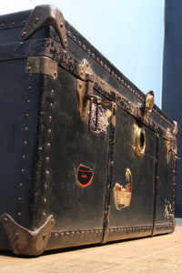 Stylish trunk case DB2985 with excellent metal fittings