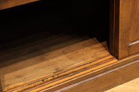 変わりデザイン!! 収納と飾り台を兼ねた階段箪笥　BB1387