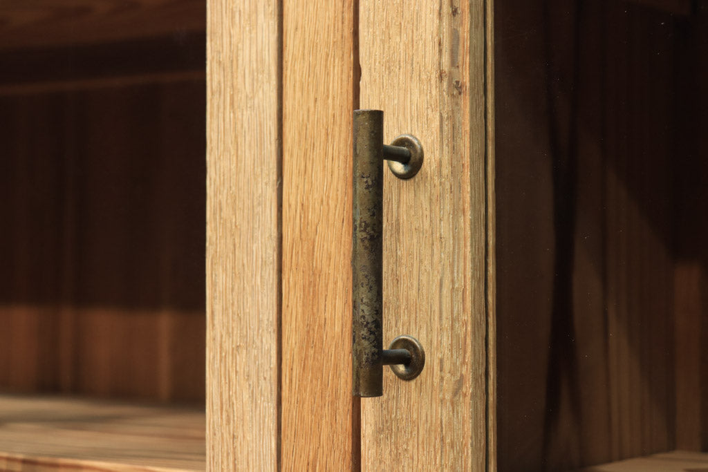 木地色に扉デザインも素敵なアールデコ調レトロガラスケース　BB1555
