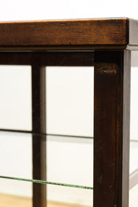 木枠のフレームで温かみのある4面ガラスケース　BB1722