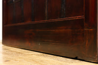 幅1092ミリ　総欅!! 艶やかな漆と鉄の装飾が見事な蔵戸　G2244