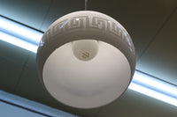 真っ白な球体に雷紋が浮かぶ上品な電笠　DC1117
