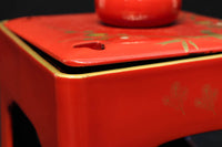 朱色に金の縁起良い絵柄が映える屠蘇器セット　DC3202　在庫1組