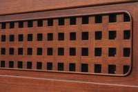 緻密な升格子と分厚い木枠が印象深い欄間　E4152　在庫1枚