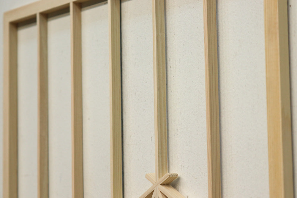 麻の葉組子が木地色に優しく浮かぶ建具素材　E8883　在庫9枚 【奈良県建具屋さんデッドストックシリーズ】