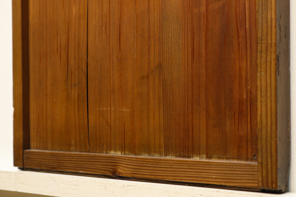 幅368ミリ　竹の横桟と杢目の眺めが味わいある小型板戸　E9237　在庫2枚