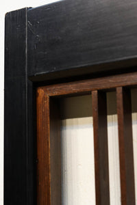 黒枠で整えた縦繁格子と帯装飾のモダンな書院 E9914 在庫4枚 – 古福庵 