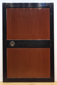 幅1136ミリ　朱漆と黒漆で雅な色彩をした幅広板戸　F7451　在庫4枚