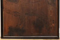 幅907ミリ　松の傍で佇む鶴を描いた温かみある板絵戸　F7660　在庫1枚
