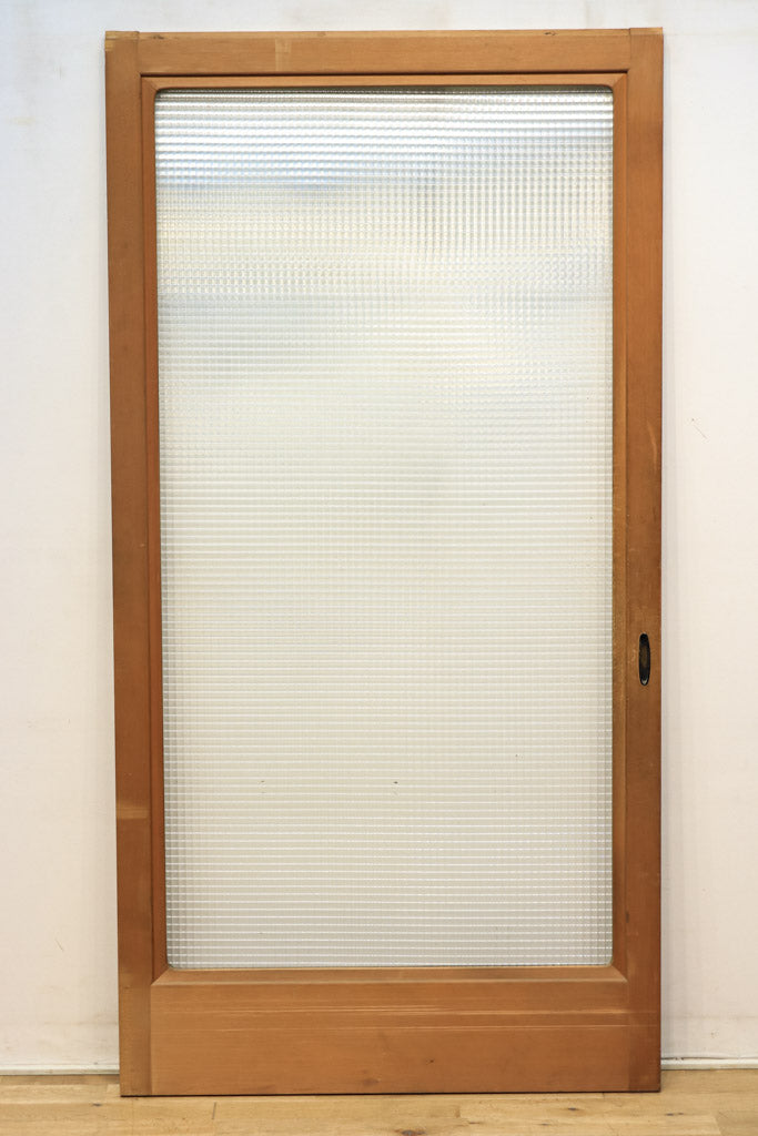 昭和レトロ‼ 幅907ミリ　チェッカーガラスで和の趣きある大判ガラス戸　F7773　在庫3枚