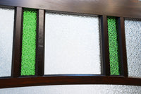 幅905ミリ　大きなガラス面に扇枠とグリーン色が映えるガラス戸　F7840　在庫2枚
