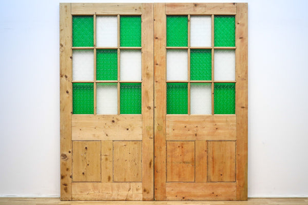 Width 926 mm, height 1960 mm! !　Retro door G1979b stock 1 piece where checkered pattern including green shines in wood color
